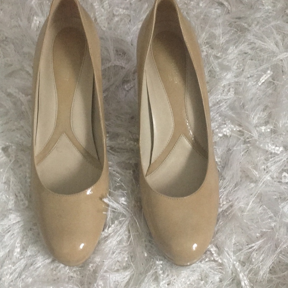 Barely Worn Nude Patent Leather Heels
